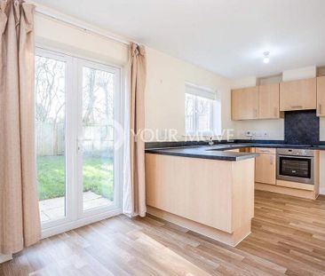 4 bedroom terraced house to rent - Photo 5