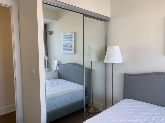 For Lease - 200 Bloor Street Unit# 2204, Toronto, Ontario - Photo 1