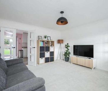 College Road, Horsham, RH13 - Photo 1