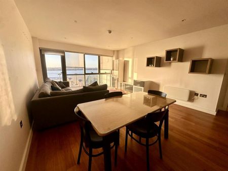 2 bedroom apartment to rent - Photo 2