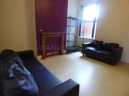 3 bedroom terraced house to rent - Photo 1