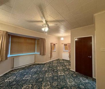 Carron Grove, Bolton, BL2 - Photo 2