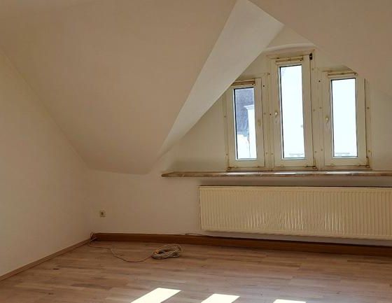 4-Zimmer, KDB, 100 qm, Wuppertal-Vohwinkel, Spitzwegstraße 21 - Photo 1