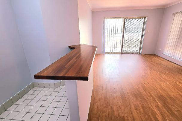 Did you say workshop? Look no further... - Photo 1