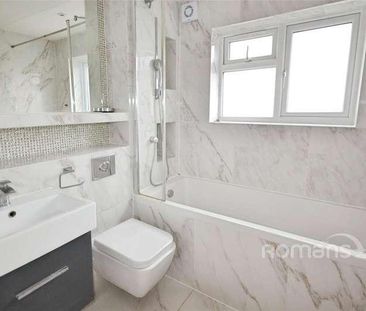 Pennine Road, Slough, SL2 - Photo 3