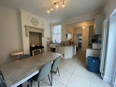 Wolverhampton Road, Cannock, WS11, Property for rent - Photo 2