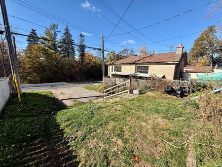 For Lease - 1201 Kenneth Avenue Unit# Main Floor, Peterborough, Ontario - Photo 4