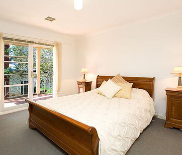 Unit 2, 73 Yarra Street, Heidelberg, VIC - Photo 4