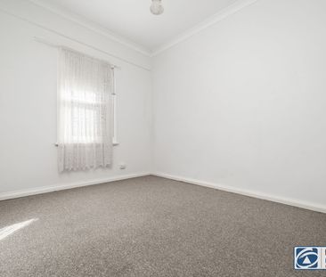 Freshly Updated & Perfectly Positioned - Photo 5