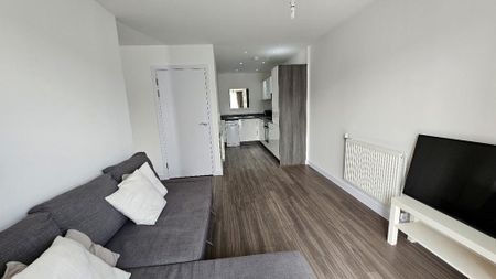 1 bedroom flat to rent - Photo 2