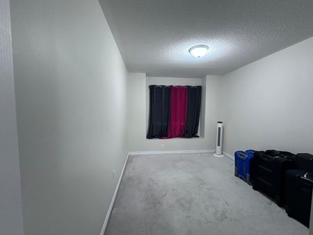 For Lease - 681 Sauve Street, Milton, Ontario - Photo 3