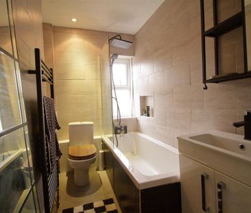 2 bedroom terraced house to rent - Photo 2