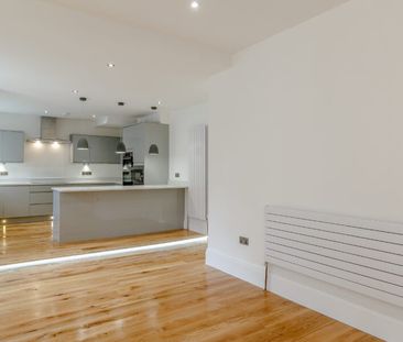 Scarcroft Grange, Wetherby Road, Scarcroft, LS14 3HJ - Photo 3