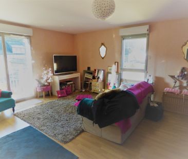 Location Appartement 3 pièces 74m² CLERES 76690 - Photo 1