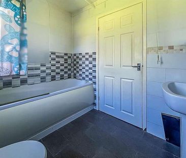 Wynnstay Close, Leckwith, Cardiff, CF11 - Photo 6