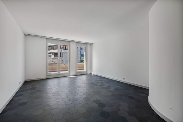 Trendige Maisonette-Dachwohnung mitten in der Stadt - Foto 1