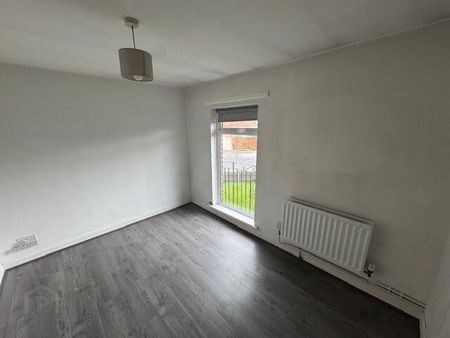 33d Islandmagee Road, Whitehead, BT38 9NE - Photo 4