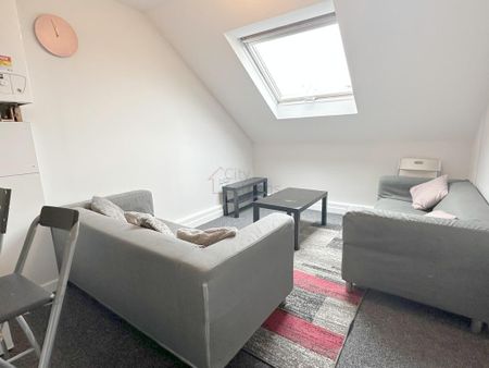 3 bedroom apartment to rent - Photo 2