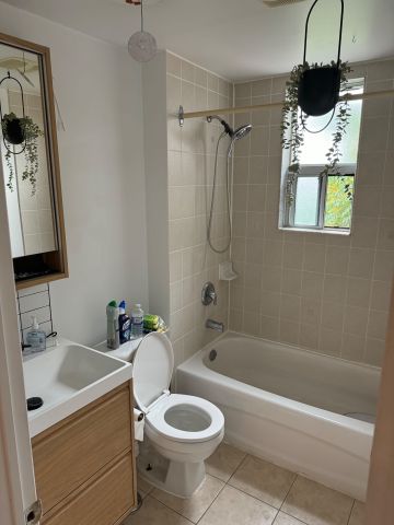 For Lease - 1057 Davenport Road Unit# Upper, Toronto, Ontario - Photo 4