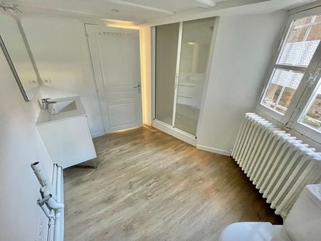 A Louer - Nantes Quartier Chateau - Appartement 5 Pièces De 140.16 M2 - Photo 4
