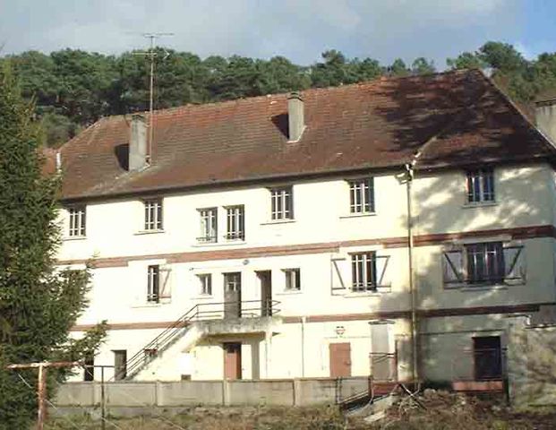 MONTFORT SUR RISLE – ANCIENNE GENDARMERIE – C3 - Photo 1