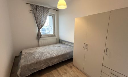 Warszawa, Włochy, Równoległa - Photo 4