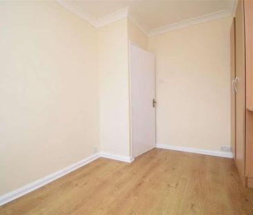 Kings Mead, Pontefract, WF8 - Photo 1