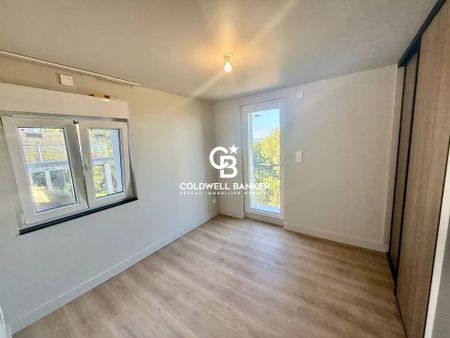 Location Appartement 6 pièces 97m² LUCINGES 74380 - Photo 2