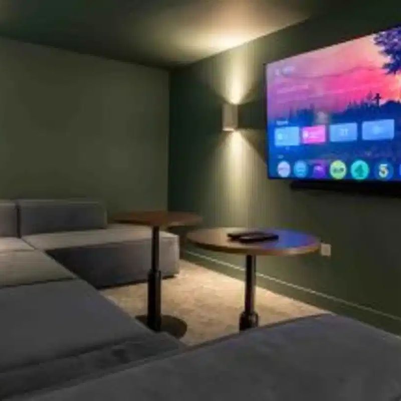 Platinum Studio - Photo 1