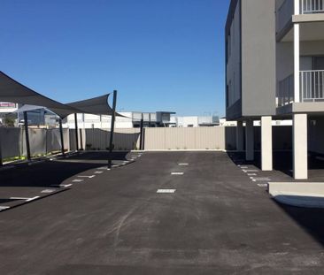 2-Bedroom NRAS Apartment with Discounted Rent to 29/06/2026 - Photo 5