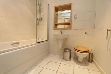 St James Quay, Leeds City Centre, LS10 1HG - Photo 2