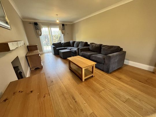 4 bedroom detached house to rent - Photo 1