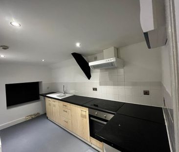 2 bedroom flat to rent - Photo 3