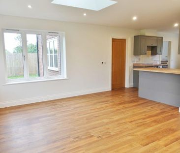 5 bedroom detached house to rent - Photo 1