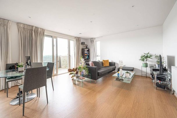 3 bedroom flat to rent - Photo 1
