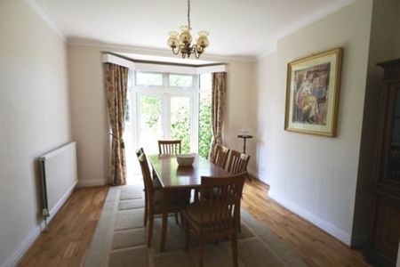 3 bed semi-detached to rent - Photo 5