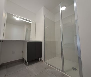 Location Appartement 2 pièces 43m² AGEN 47000 - Photo 5