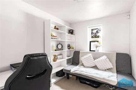 Lucas Gardens, London, N2 - Photo 5