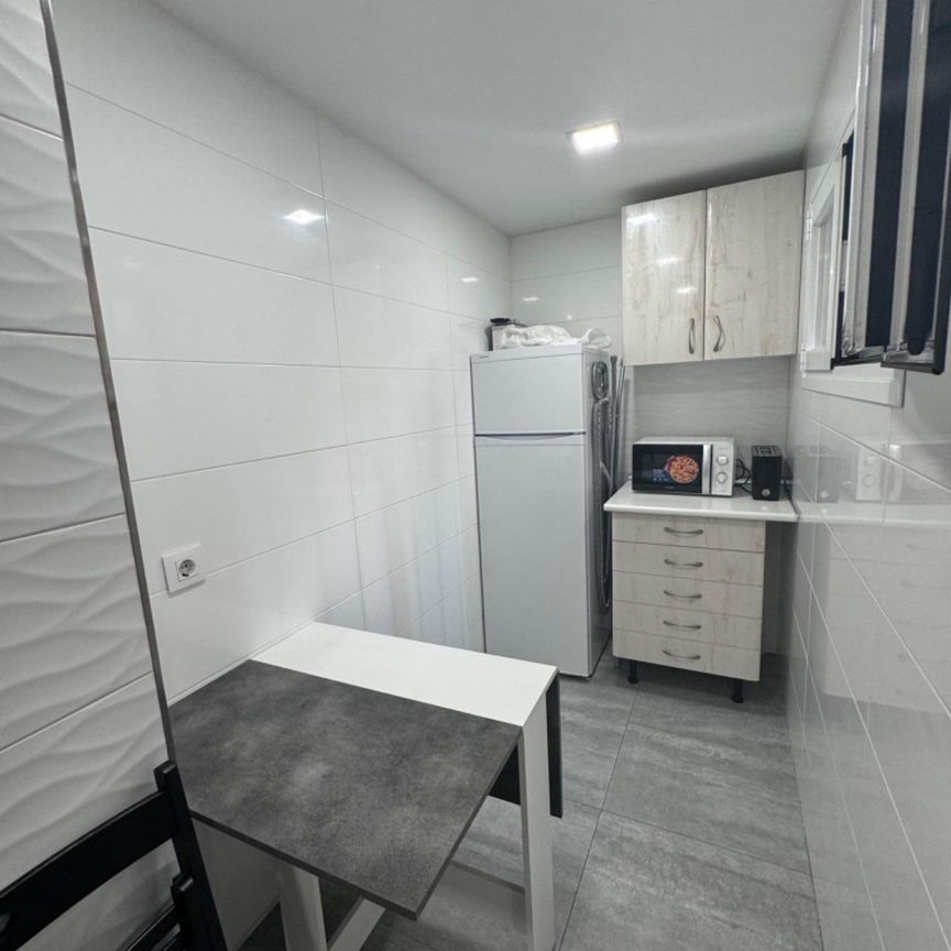 Habitación - Madrid - Delicias - 620€ MES - Ref. FGO-HSSD811 - Foto 1