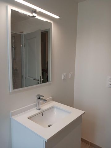 location Appartement T1 DE 34.85m² À GUINGAMP - Photo 4