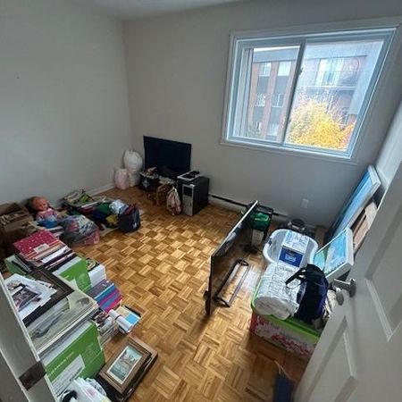 !|! LOGEMENT 4 1/2 À LOUER 1 475$ !!! LIBRE LE 1ER JANVIER 2026 - Photo 4