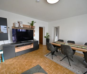 Großzügige 5-Zimmer-Wohnung in Hörsching mit moderner Küche und Balkon - Photo 1