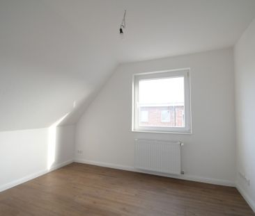 1241 - Erstbezug nach Sanierung! 3-Zimmer-Dachgeschosswohnung mit E... - Photo 5