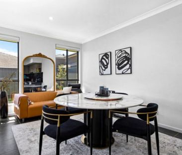 Effortless Modern Living in a Family-Friendly Location! - Photo 4