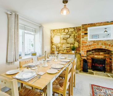 3 bedroom semi-detached house to rent - Photo 4