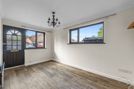 One-Bedroom End of Terrace House - Photo 5