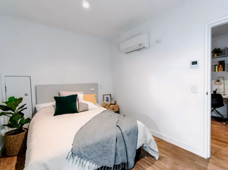 Yugo Berkeley Street, Melbourne - Photo 2