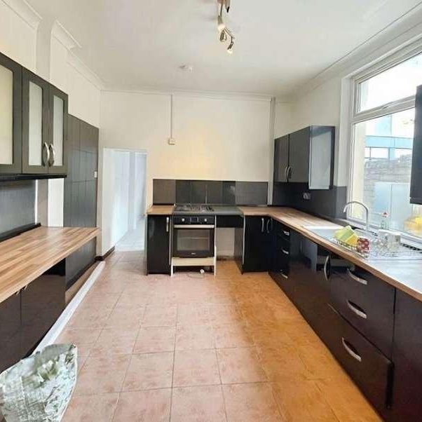 Neath Road, Briton Ferry, Neath, SA11 - Photo 1