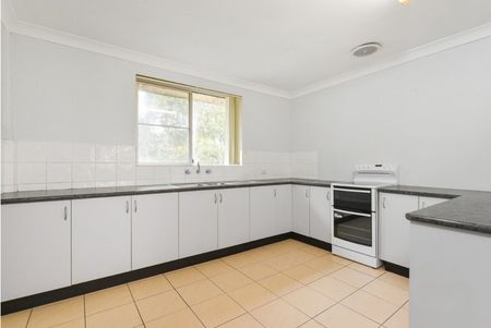 2 BEDROOM UNIT WITH GARAGE IN SMALL COMPLEX - Photo 4