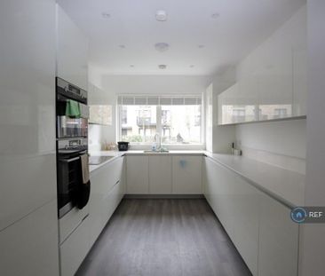 3 bedroom terraced house to rent - Photo 5